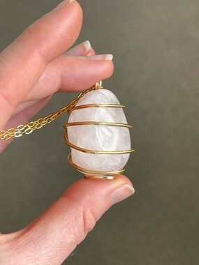 Rose Quartz Gold Tone Wire Wrap Necklace